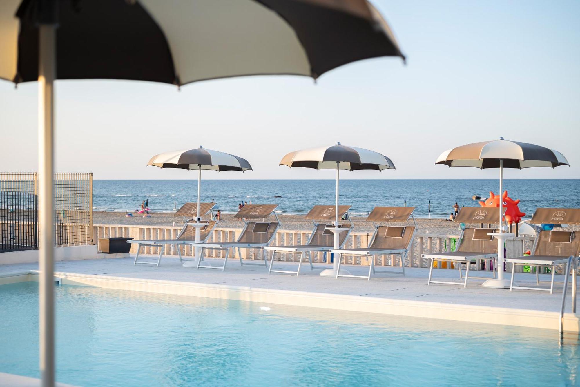 Hotel Playa Suite Fano Kültér fotó