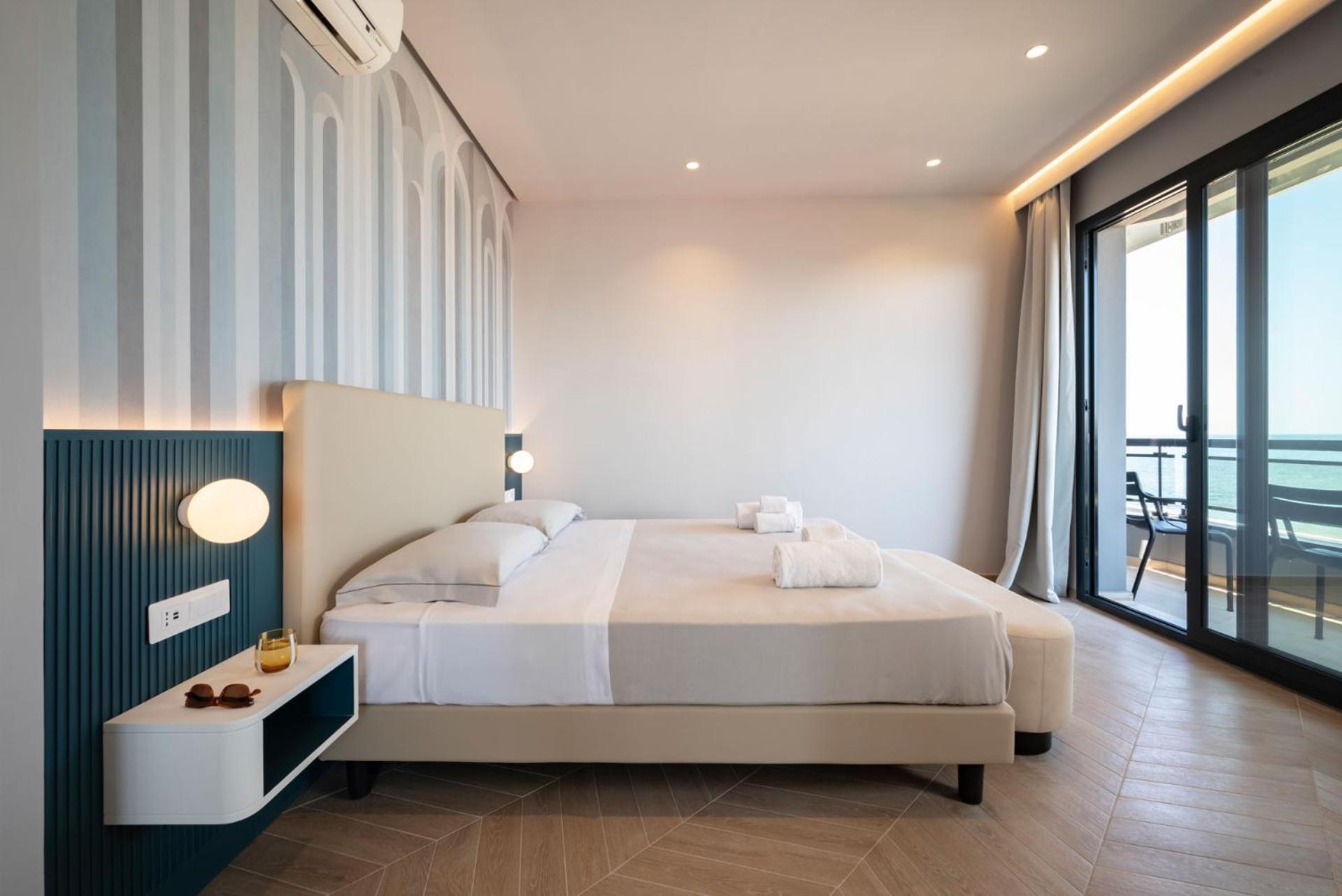 Hotel Playa Suite Fano Kültér fotó